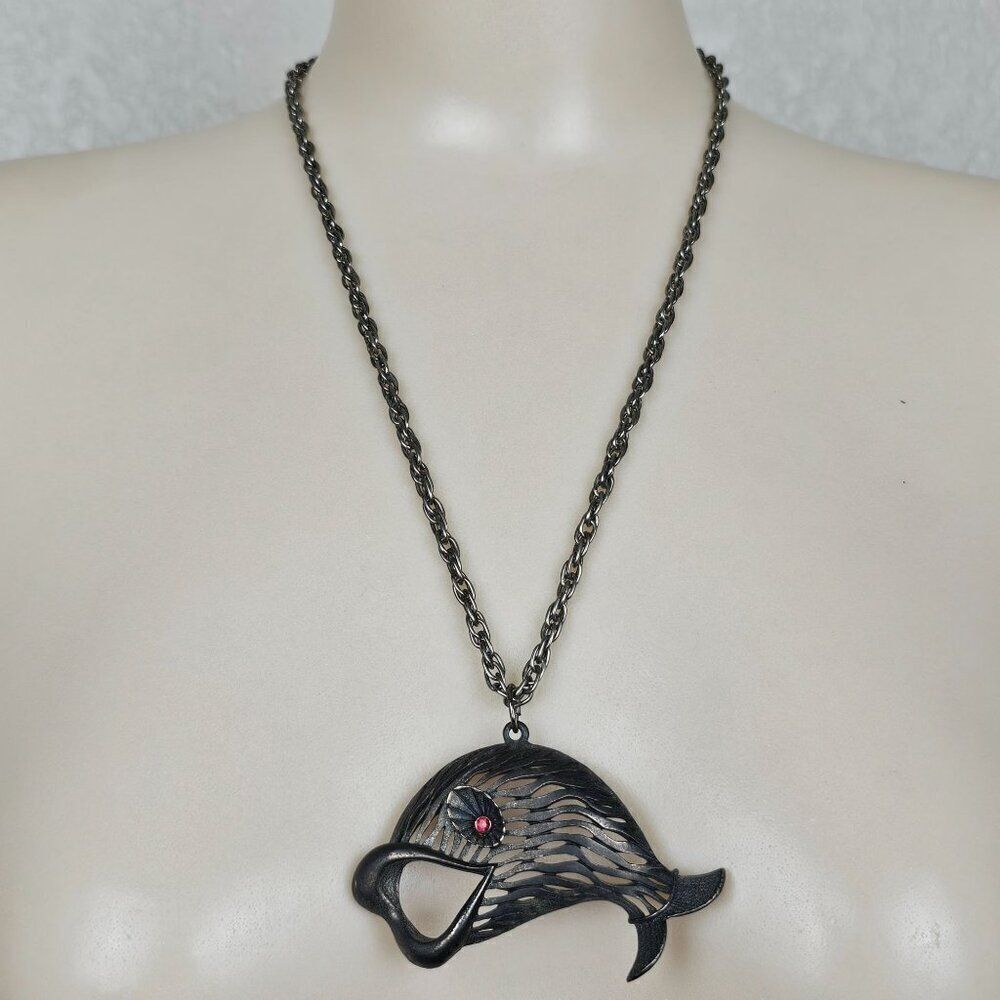 Vtg JJ Jonette Large‎ Pewter Fish Pendant Necklace Open Mouth Red Rhinestone Eye